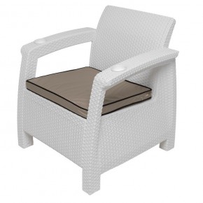 Комплект уличной мебели Yalta Premium Terrace Set (Ялта) белый (+подушки под спину) в Реже - rezh.mebel-74.com | фото